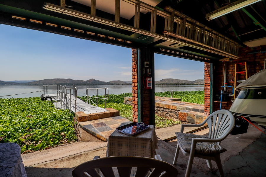 3 Bedroom Property for Sale in Kosmos North West